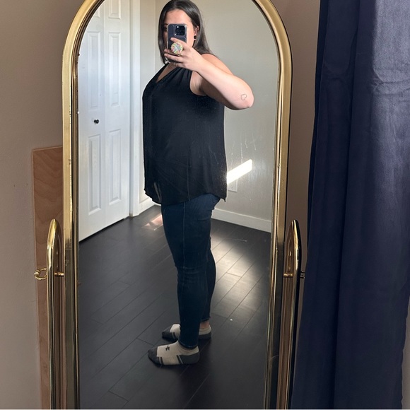 NWOT | Ladies Daniel Rainn Sleeveless Blouse - Picture 3 of 6